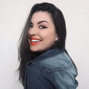 Meet your Posher, Letícia